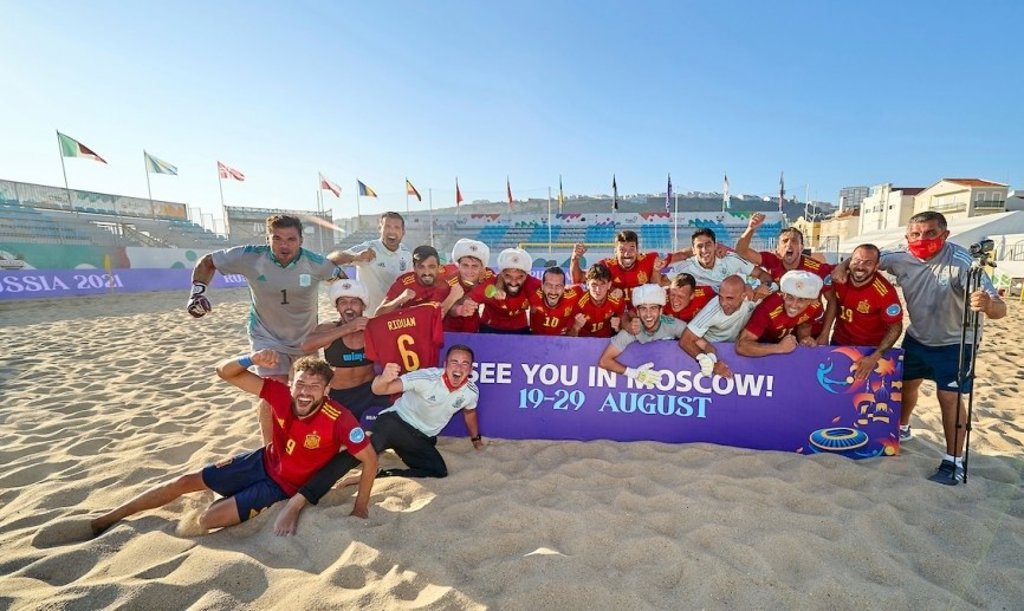 España se clasifica para el Mundial de fútbol playa con una épica remontada a Italia - Vimarsana News