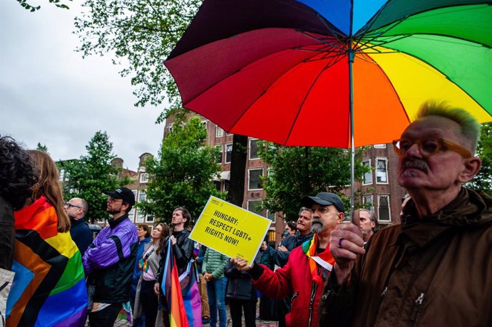 Protesta contra la nueva ley de Hungría contra la comunidad LGTBI.