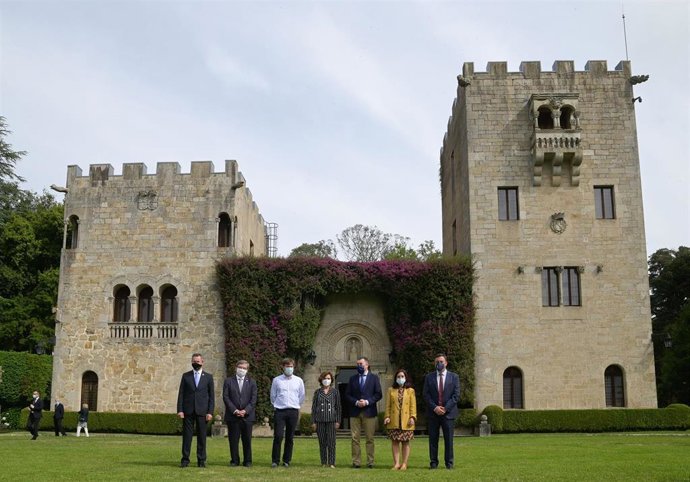 Xunta y Gobierno firman el convenio para la conservación del Pazo de Meirás 
