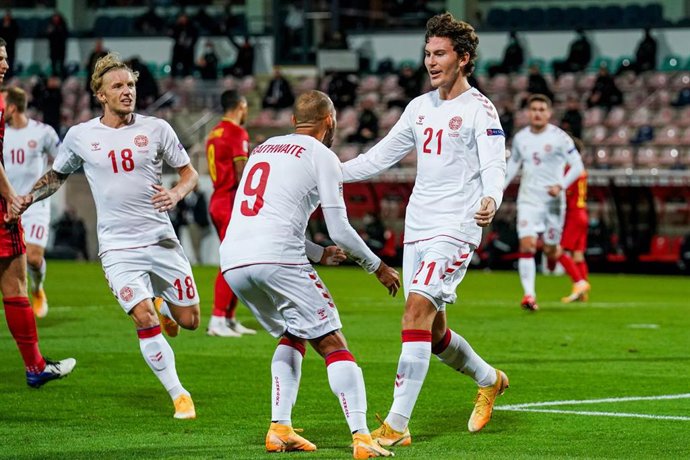 Archivo - Jonas Wind of Denmark celebrating his goal with Martin Braithwaite during the UEFA Nations League football match between Belgium and Denmark on november 18, 2020 at King Power Stadium in Leuven, Belgium - Photo Jeroen Meuwsen / Orange Pictures