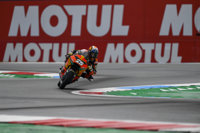 Raúl Fernández avisa a Gardner con su victoria en Assen