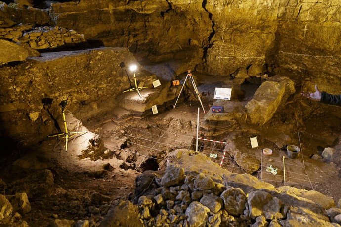 Archivo - Imagen de la Cueva de El Pendo.- Archivo