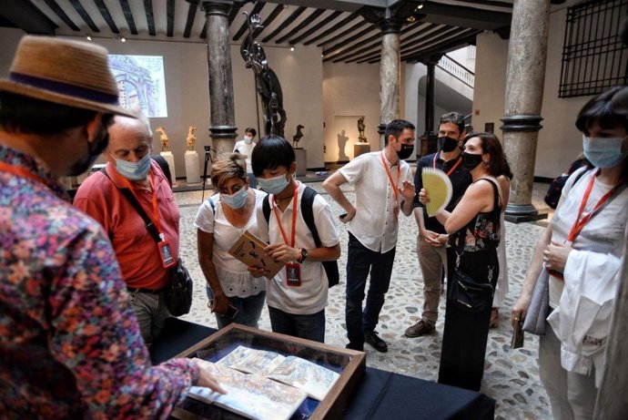 Más de 3.600 personas visitan los museos y salas de exposiciones en la Noche en Blanco.