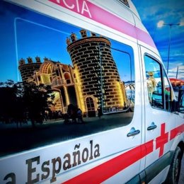 Ambulancia de Cruz Roja en la feria de Badajoz.