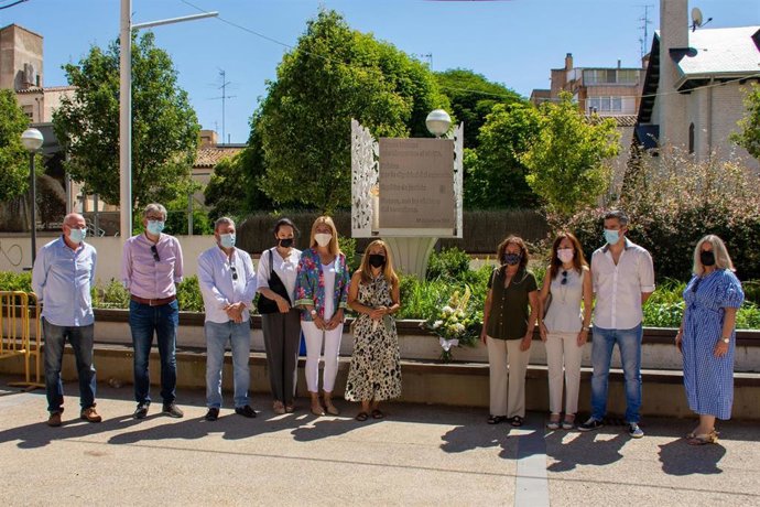 El PP del Ayuntamiento de Huesca rinde homenaje en solitario a las víctimas del terrorismo.