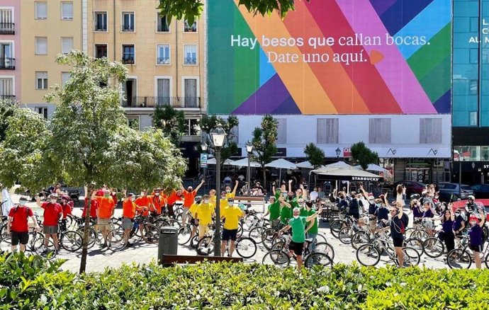 Rura en bici de Más Madrid por el Orgullo LGTBi