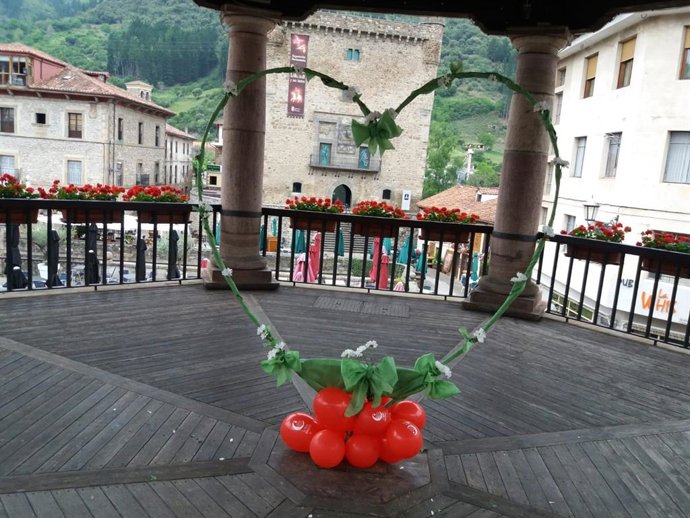 Potes celebra 'La noche romántica'.