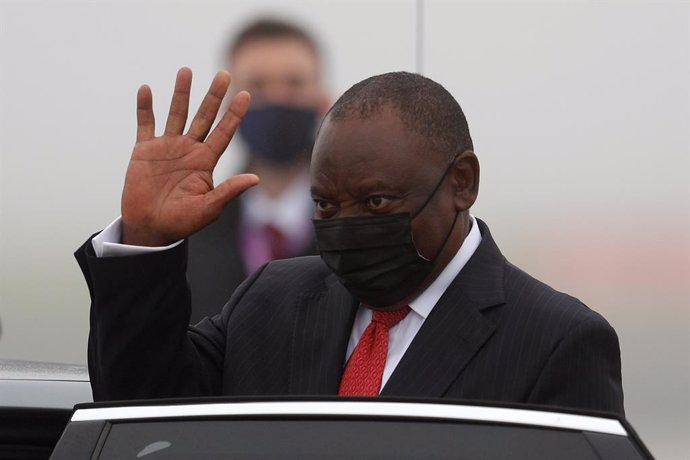 11 June 2021, United Kingdom, Newquay: South Africa's President Cyril Ramaphosa arrives at Cornwall Airport Newquay to attend the G7 summit, taking place from 11 to 13 June. Photo: Peter Nicholls/PA Wire/dpa