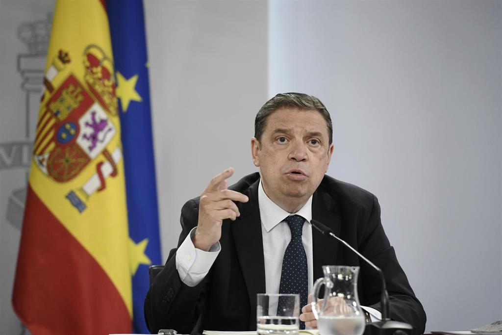 Planas apoyará el "buen" acuerdo de la PAC porque "coincide" con los intereses de agricultores españoles - Vimarsana News