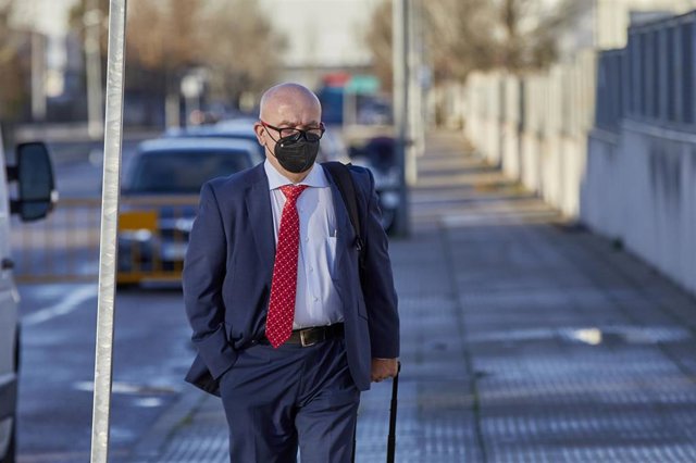 Archivo - El abogado Gonzalo Boye a su llegada a la sede de la Audiencia Nacional en San Fernando de Henares.
