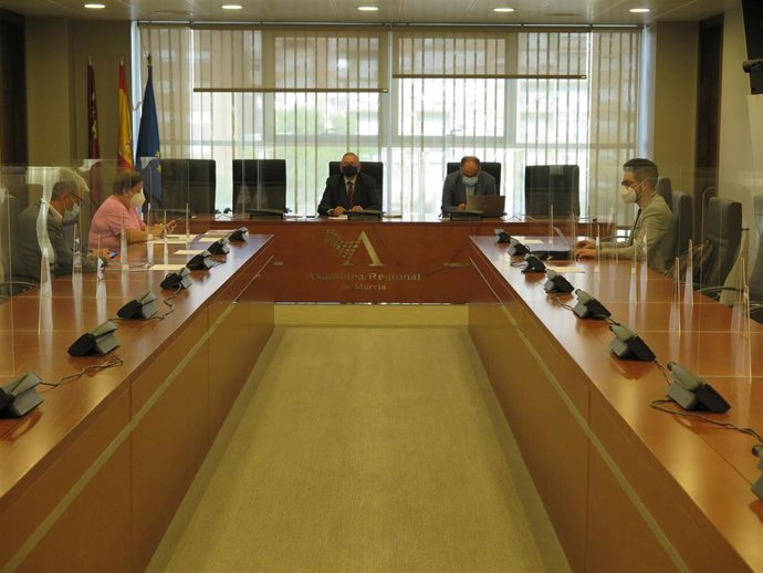 La Mesa de la Asamblea Regional