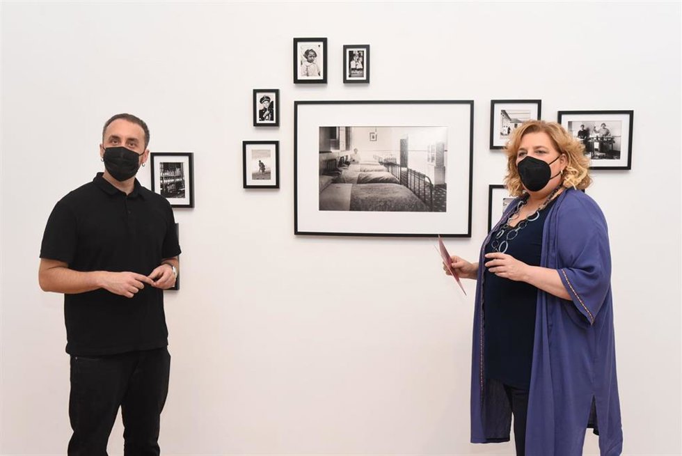 Inauguración de la exposición 'Lili y el saber profano' en el Palacio de los Condes de Gabia.