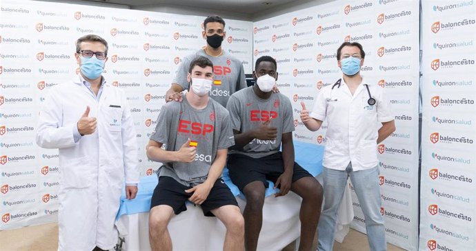 La selección olímpica de baloncesto supera el reconocimiento médico en la FDJ en Madrid.