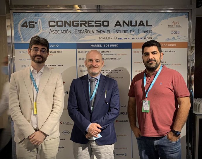 Fotografía de parte de los autores del estudio, como sonJavier Ampuero, Manuel Romero Gómez, y Antonio Gil.