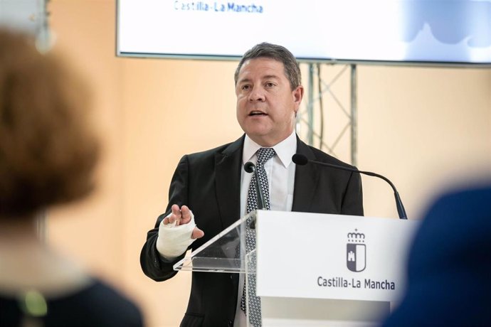El jefe del Ejecutivo autonómico, Emiliano García-Page, inaugura el Consejo Regional de Formación Profesional