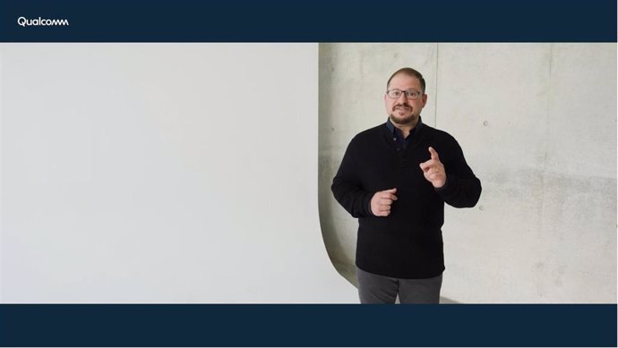 El presidente de Qualcomm, Cristiano Amon, durante su presentación de las novedades de la firma en el Mobile World Congress de Barcelona, este lunes 28 de junio.