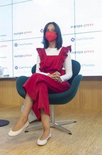 Delegada del Gobierno recrimina a la Comunidad de Madrid el "bulo" sobre la entrada de la Covid-19 a través de Barajas