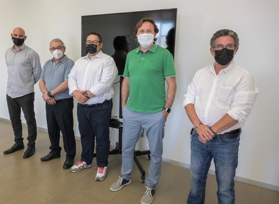 El Ayuntamiento aprueba ampliar a una hora la precontratación de las VTC