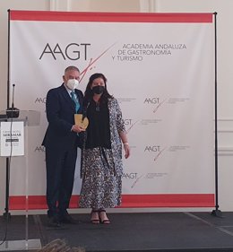Turismo Andaluz recibe el premio Andalucía de Gastronomía por su labor en apoyo del segmento