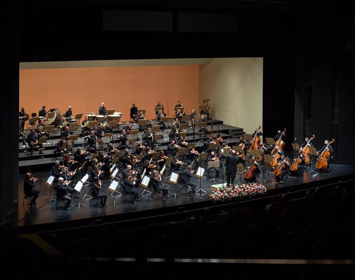 Archivo - Orquesta Sinfónica de Sevilla, en foto de archivo