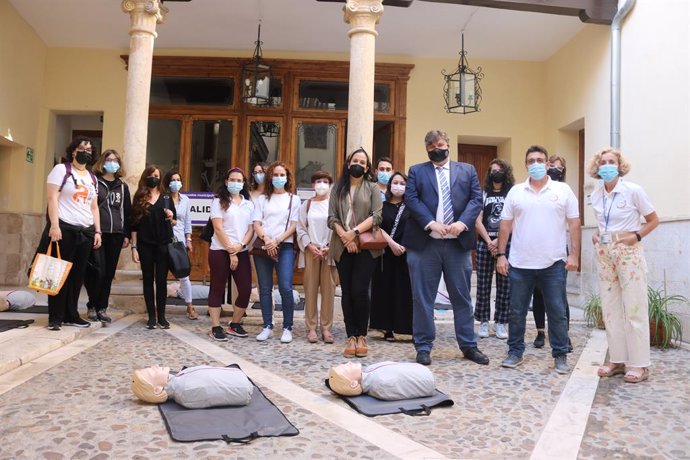 El personal de la Concejalía de Turismo de Guadalajara se forma en reanimación cardiopulmonar