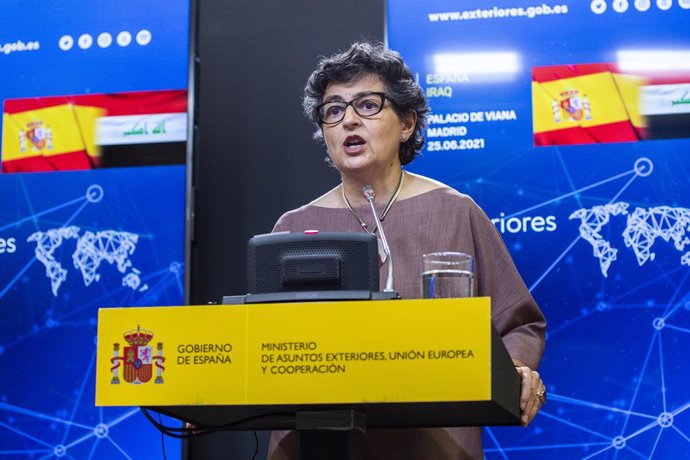 La Ministra de Exteriores, Arancha González Laya, interviene en una rueda de prensa con su homólogo iraquí, a 25 de junio de 2021, en el Palacio de Viana, Madrid, (España).