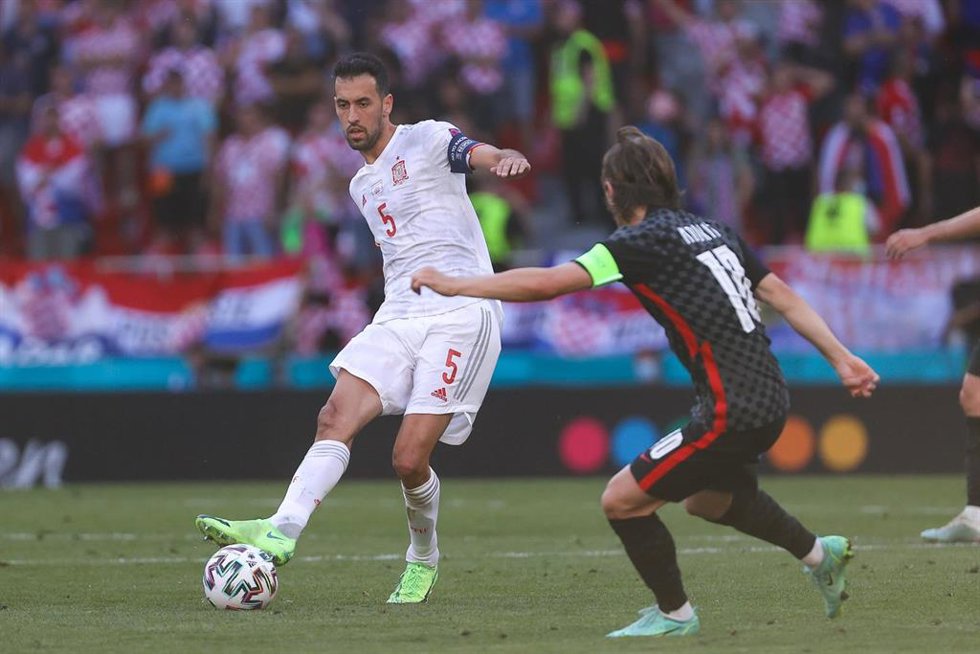 El centrocampista internacional del FC Barcelona Sergio Busquets fue elegido MVP del Croacia-España de octavos de final de la Eurocopa de 2020.