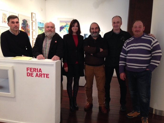 Carlos Fuentes, primero por la izquierda, nuevo gerente de la Fundación Caja Rioja