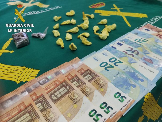 La Guardia Civil detiene a una persona por tráfico de drogas en Torija.