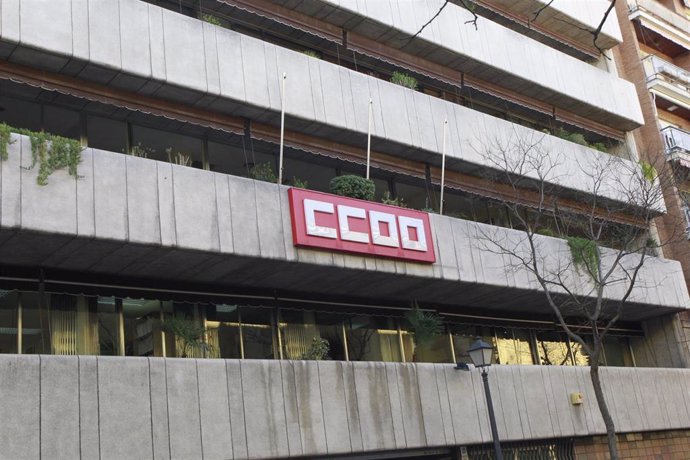 Archivo - Sede CCOO, logo de Comisiones Obreras, edificio, edificios CCOO, fachada de Comisiones Obreras, cartel CCOO