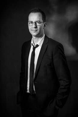 El director Salvador Vázquez, a la batuta esta semana de la Oscyl en el concierto extraordinario que ofrecerá obras de Schumann y Beethoven.