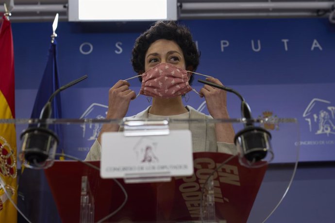 Arxiu - La diputada d'En Comú Aina Vidal intervé en una roda de premsa al Congrés