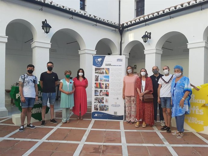 Estreno de la exposición 'Cádiz, una provincia de colores' en Ubrique.