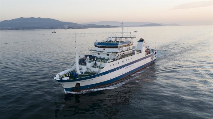 Buque Miguel Oliver.