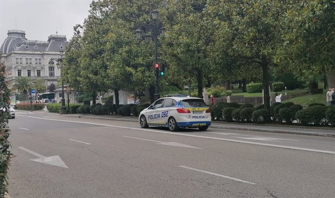 Coche de la Policía Local de Oviedo.
