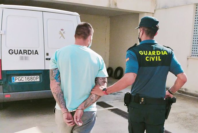La Guardia Civil detiene a dos hombres por un supuesto delito de hurto en Pollena