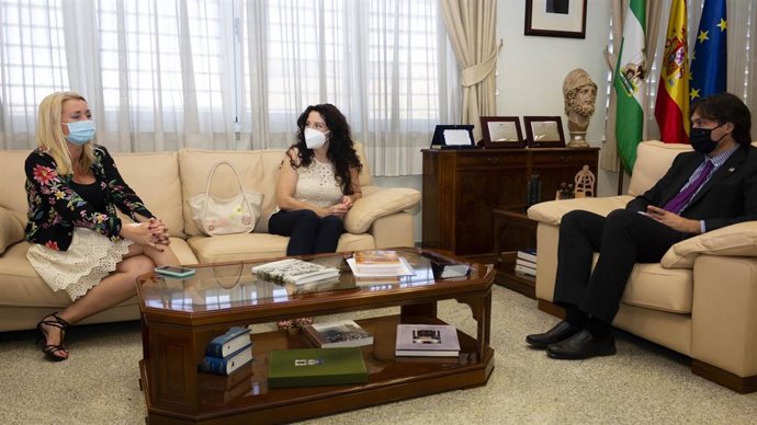 La consejera de Igualdad, Políticas Sociales y Conciliación, Rocío Ruiz, este martes en los cursos de verano de la UPO 2020-2021