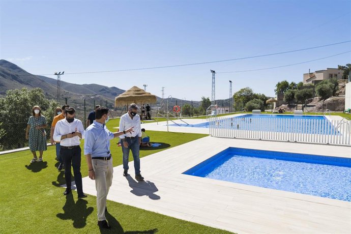 Visita a la nueva piscina municipal de Enix (Almería)