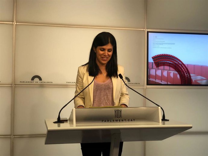 La secretaria general adjunta y portavoz de ERC, Marta Vilalta, en rueda de prensa en el Parlament