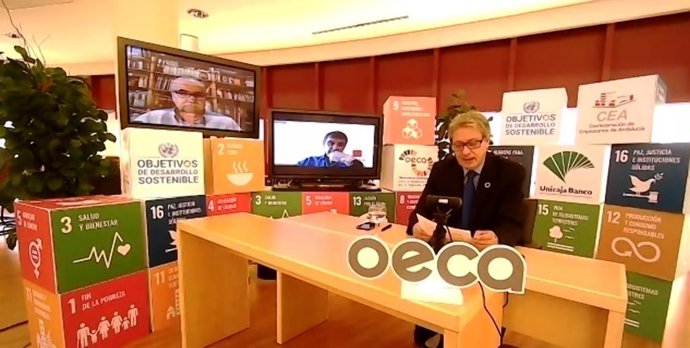 El directora del OECA, Manuel Bellido, durante su intervención este martes en los Diálogos OECA