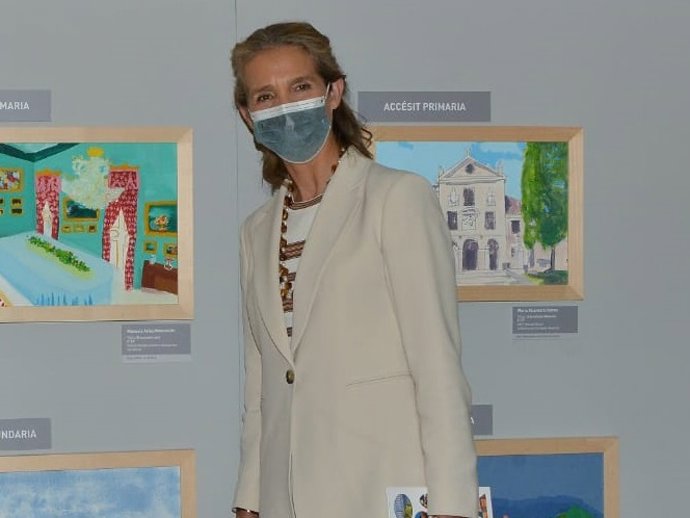 La infanta Elena en la entrega de premios del XXVIII edición del Concurso de Pintura Infantil y Juvenil de Patrimonio Nacional