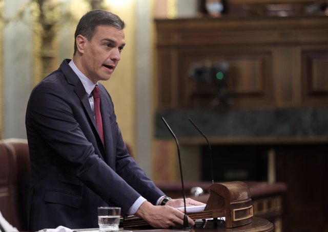 El presidente del Gobierno, Pedro Sánchez, interviene en una sesión de control al Gobierno en el Congreso de los Diputados, a 30 de junio de 2021, en Madrid, (España).