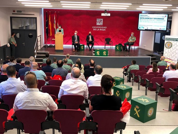 Curso Inteligencia y Seguridad en la UR