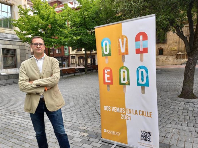 El concejal de Cultura del Ayuntamiento de Oviedo, José Luis Costillas, presenta la programación cultural para el verano.