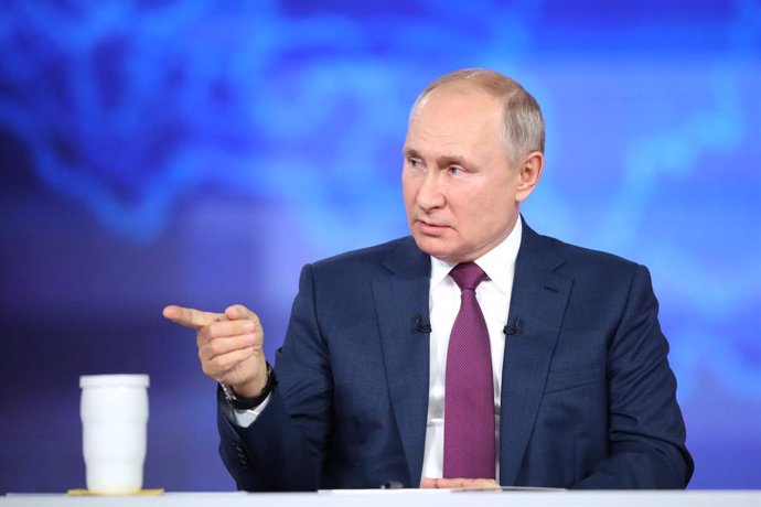 HANDOUT - 30 June 2021, Russia, Moscow: Russian President Vladimir Putin speaks during his annual "Direct Line with Vladimir Putin" live call-in show. Photo: -/Kremlin/dpa - ATTENTION: editorial use only and only if the credit mentioned above is referen