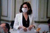 Ayuso critica que la izquierda "de los 23 ministerios" se escandalice por una oficina "en fomento del potencial español"