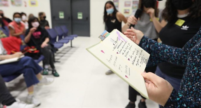 Dedicatoria escrita en uno de los libros