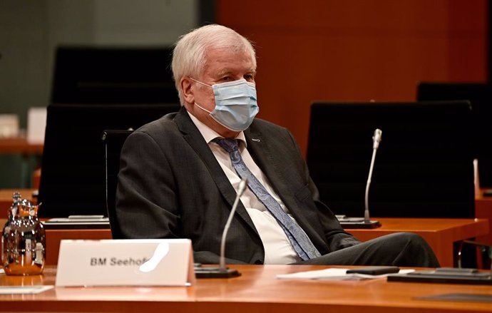 30 June 2021, Berlin: German Interior Minister Horst Seehofer attends the weekly cabinet meeting at the Chancellor's Office. Photo: Tobias Schwarz/AFP/POOL/dpa