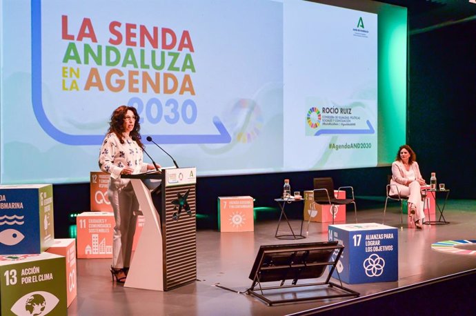 Rocío Ruiz durante la presentación del informe 'La senda andaluza en la Agenda 2030, un mapeo de las actuaciones de la Junta de Andalucía en la consecución de los Objetivos de Desarrollo Sostenible (ODS)', este miércoles