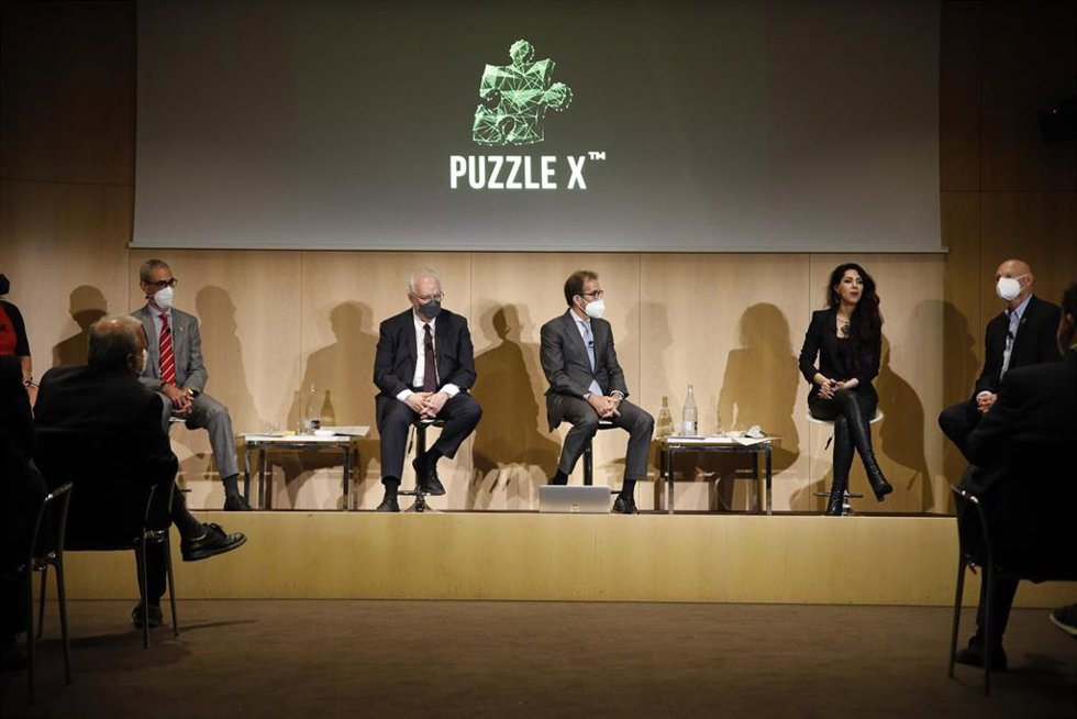 El presidente del consejo de administración de Fira de Barcelona, Pau Relat; la directora general de AMPT, Zina Jarrahi, y el director ejecutivo de GSMA, John Hoffman, durante la presentación del nuevo congreso.